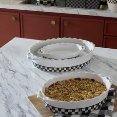 Courtly Check Everyday Medium Oval Baker